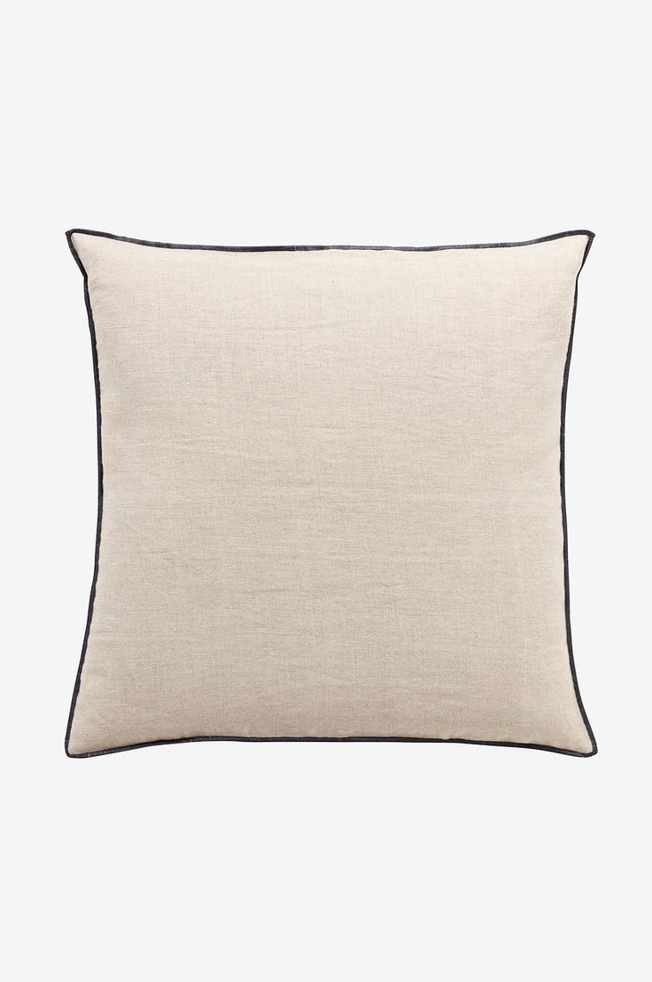 Cojín Beige Contorno Negro 60 x 60